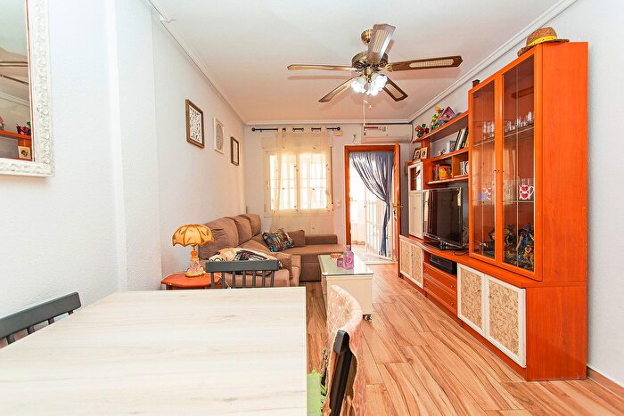 Casas en venta y pisos alquiler - 2