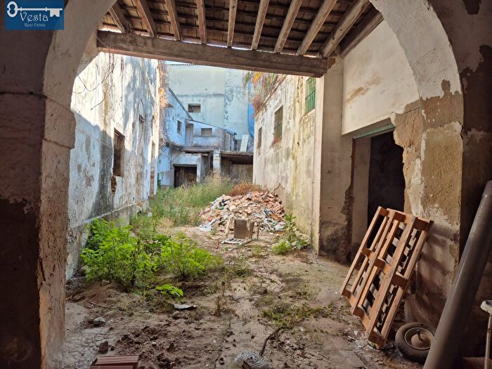 Casas en venta y pisos alquiler - 2