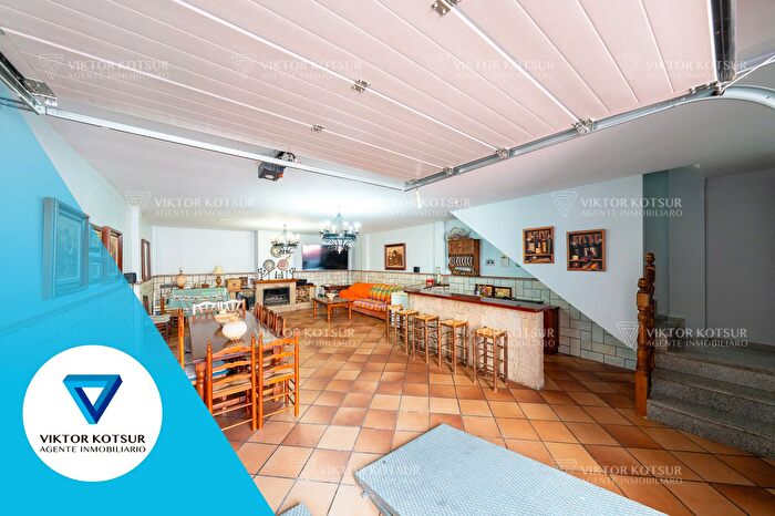 Casas en venta y pisos alquiler - 1
