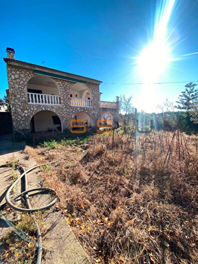 Casa en venta en El Catllar, Tarragona de 6 habitaciones