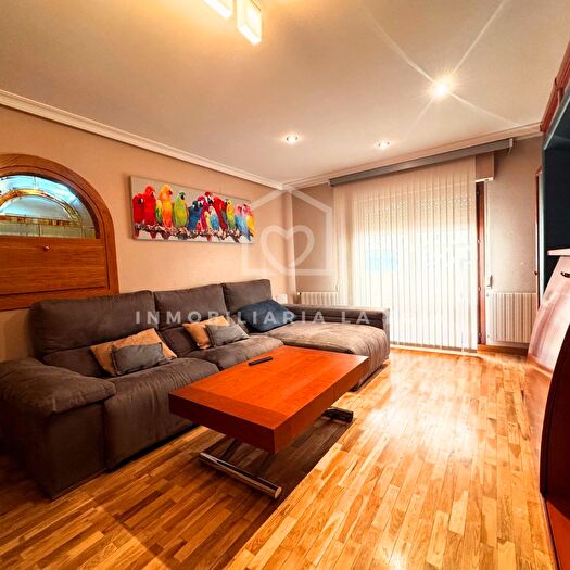 Casas en venta y pisos alquiler - 1