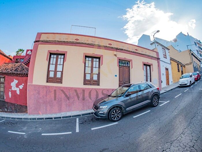 Casa en venta en Los Realejos pueblo, Los Realejos de 4 habitaciones