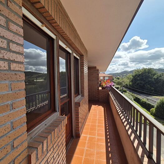 Casas en venta y pisos alquiler - 1
