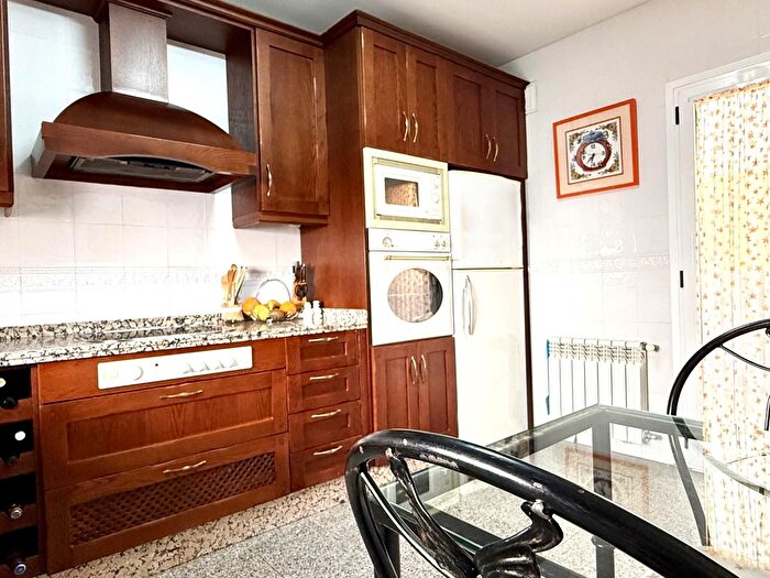 Casas en venta y pisos alquiler - 2