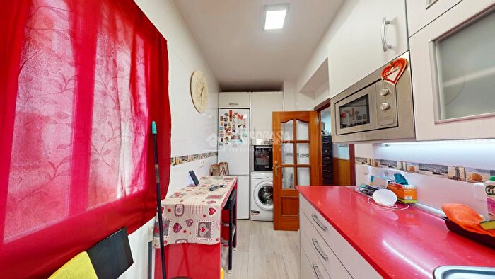 Casas en venta y pisos alquiler - 2