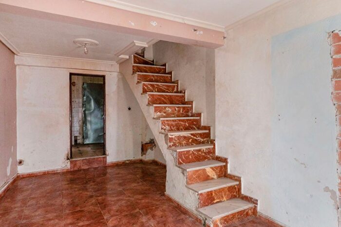 Casas en venta y pisos alquiler - 2