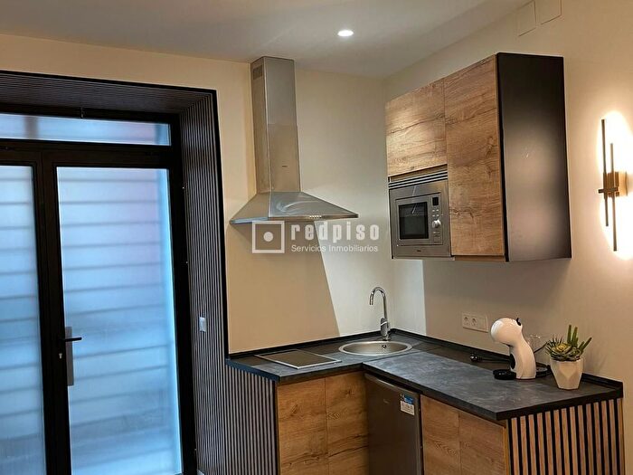 Casas en venta y pisos alquiler - 1