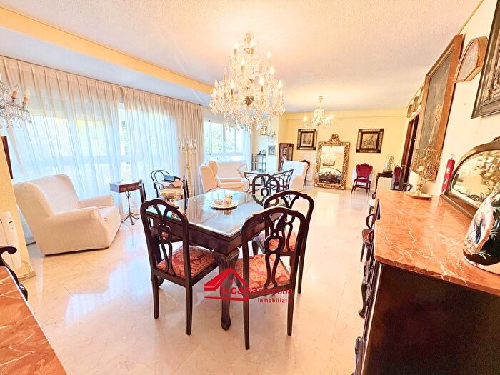 Piso en venta en Centro, Zona Centro de 5 habitaciones