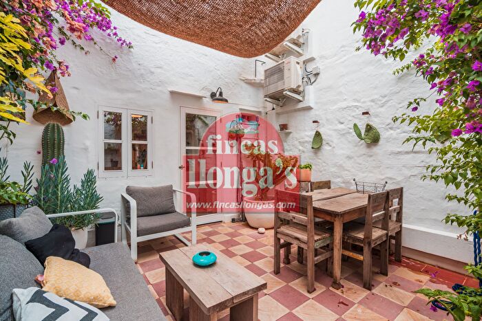 Casas en venta y pisos alquiler - 1