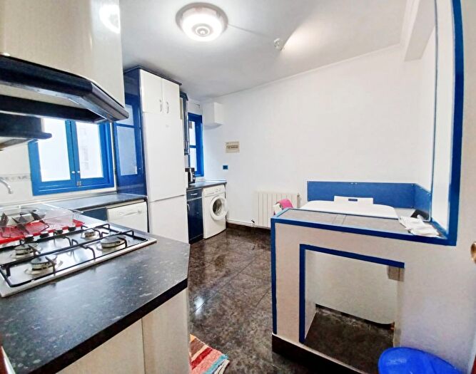 Casas en venta y pisos alquiler - 3