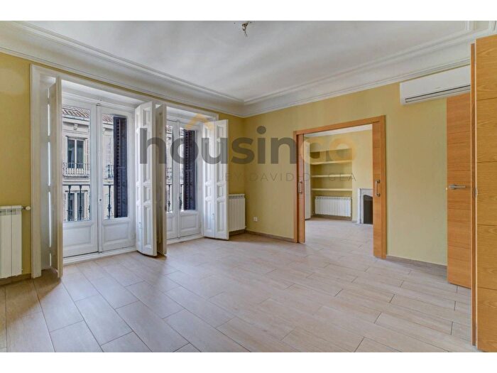 Piso en alquiler en Comunidad de Madrid, Madrid de 4 habitaciones