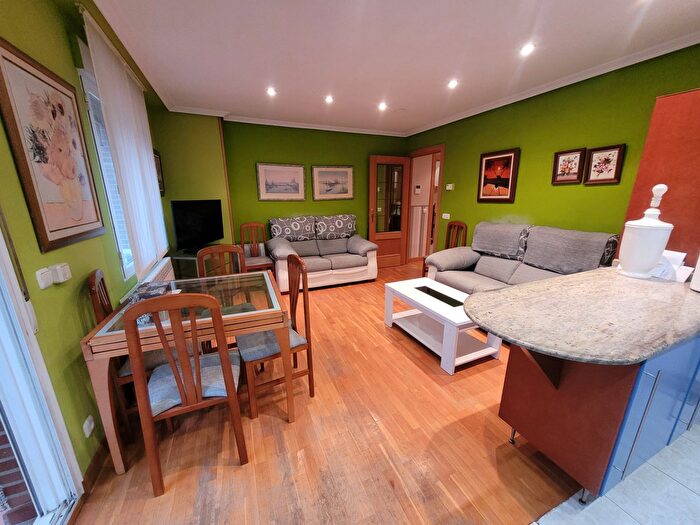Casas en venta y pisos alquiler - 2