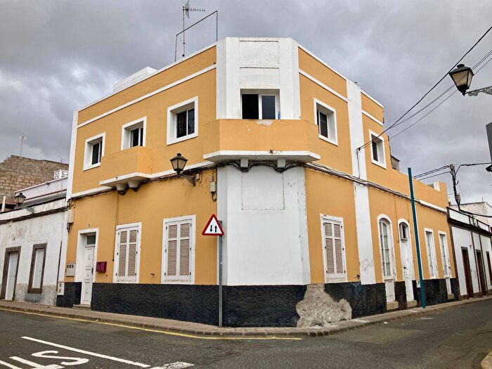 Casa en venta en Tamaraceite San Lorenzo Tenoya, San Lorenzo de 5 habitaciones