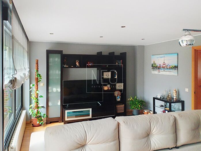 Casas en venta y pisos alquiler - 3