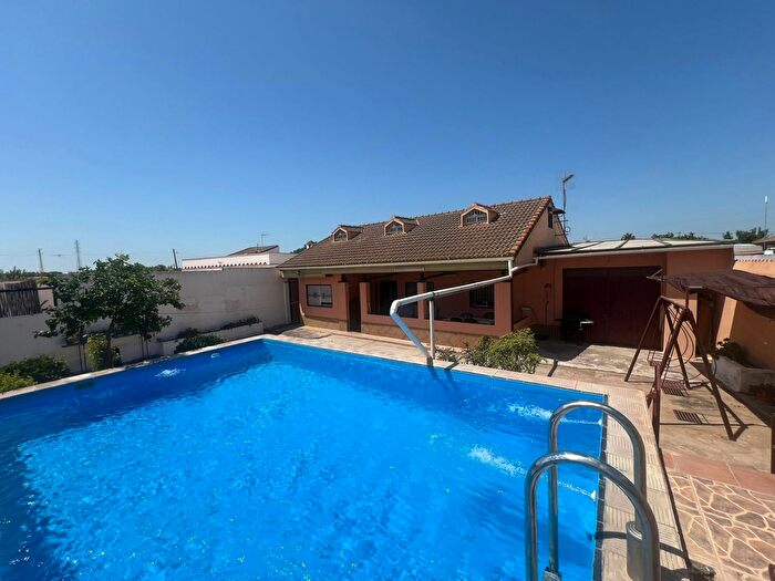 Casas en venta y pisos alquiler - 1