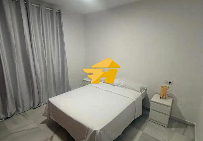 Piso en alquiler en Carretera de Cádiz, Martín Carpena Torre del Río de 3 habitaciones