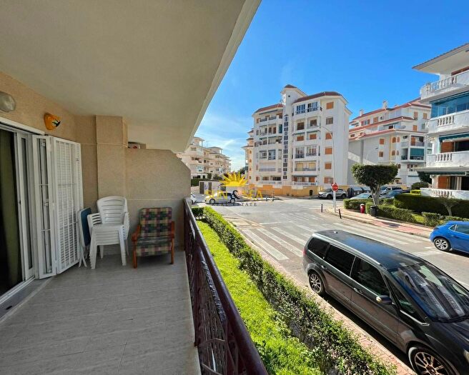 Piso en alquiler en La Mata, Los Europeos de 3 habitaciones