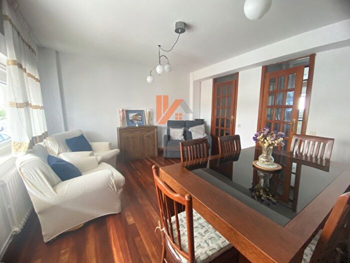 Casas en venta y pisos alquiler - 1