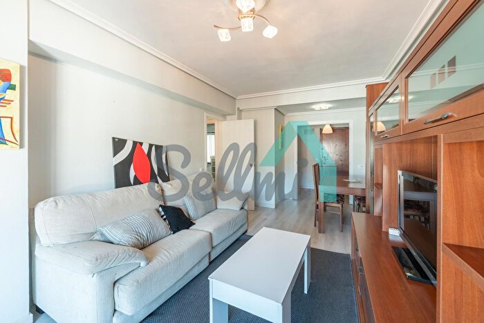Casas en venta y pisos alquiler - 2