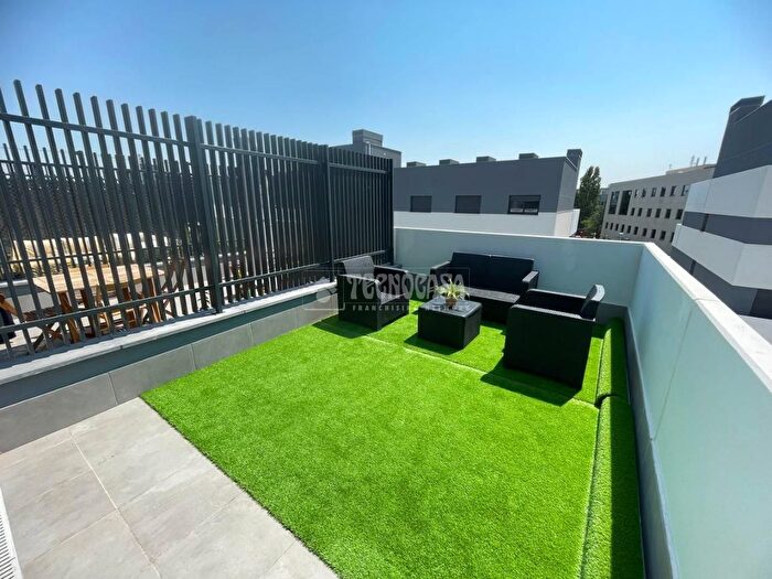 Casas en venta y pisos alquiler - 1