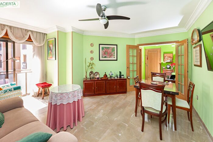 Piso en venta en Beiro, Pajaritos de 4 habitaciones