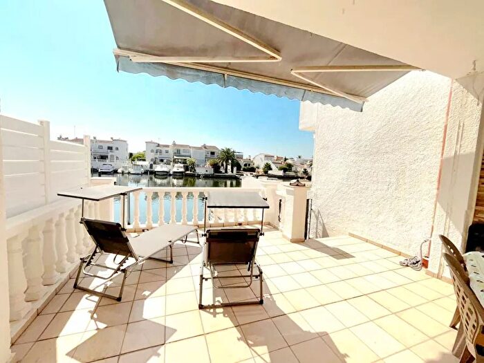 Casa en venta en Segre Ebre Ter, Empuriabrava de 3 habitaciones