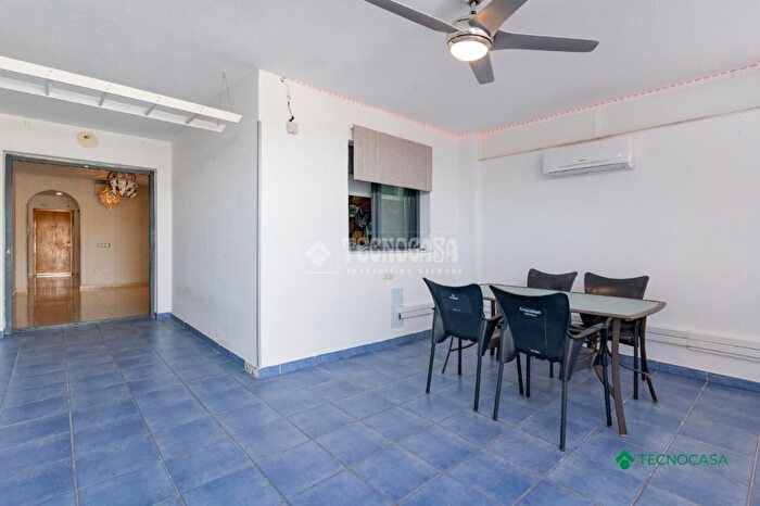 Casas en venta y pisos alquiler - 1