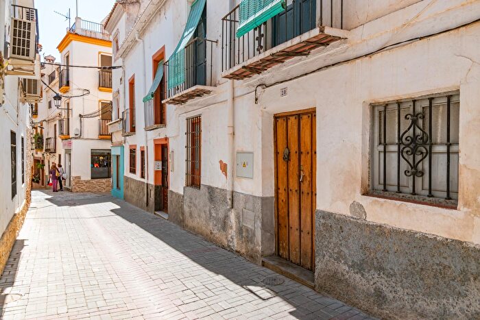 Casa en venta en Órgiva, Granada de 6 habitaciones