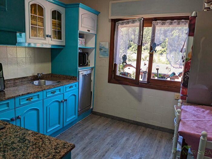Casas en venta y pisos alquiler - 3