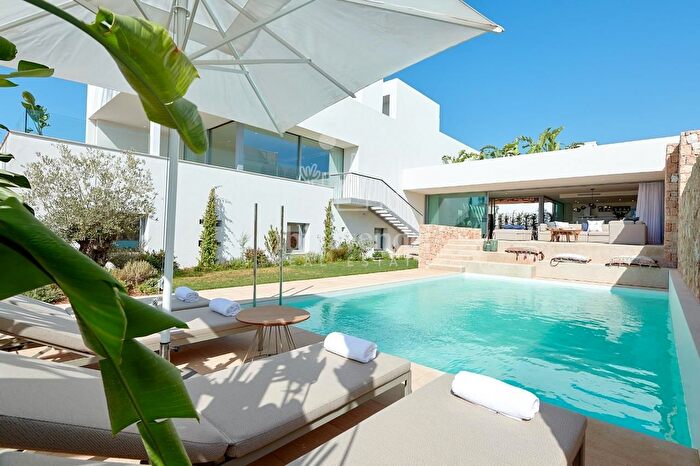Casa en venta en Cala Vedella Cala Tarida, Sant Josep de sa Talaia de 5 habitaciones