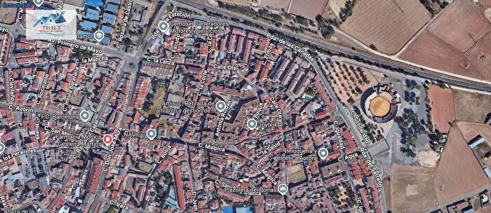Casas en venta y pisos alquiler - 3