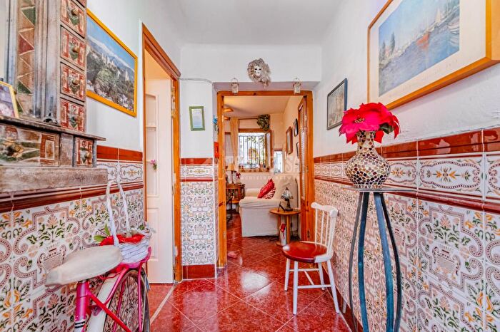 Casas en venta y pisos alquiler - 1