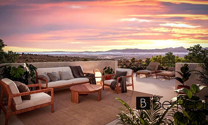 Casa en venta en Llevant, Son Gual de 4 habitaciones