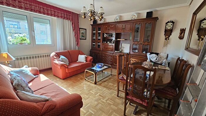 Casas en venta y pisos alquiler - 2