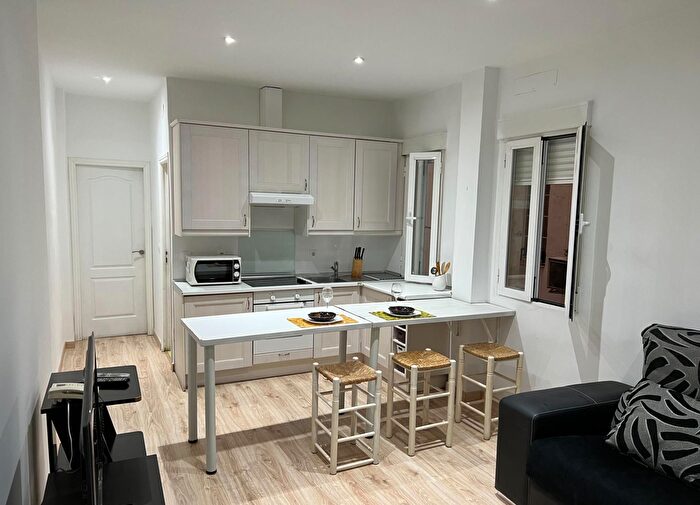 Casas en venta y pisos alquiler - 1