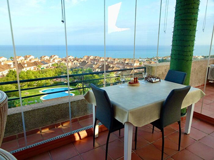 Piso en venta en La Alcaidesa, Cádiz de 2 habitaciones
