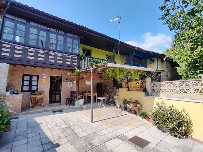 Casas en venta y pisos alquiler - 2