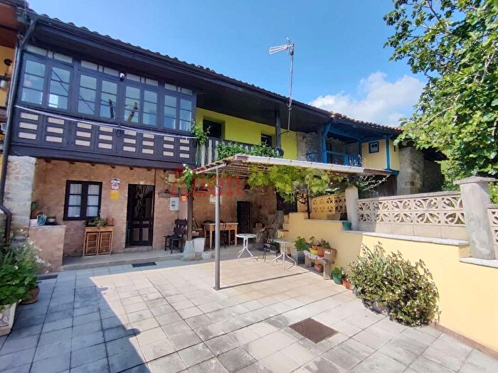 Casas en venta y pisos alquiler - 1