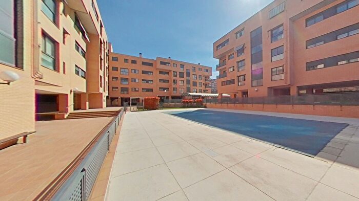 Piso en venta en San Blas, Canillejas de 3 habitaciones