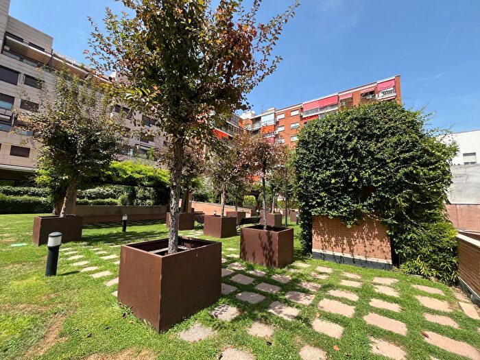 Piso en alquiler en Chamberí, Ríos Rosas Nuevos Ministerios de 2 habitaciones