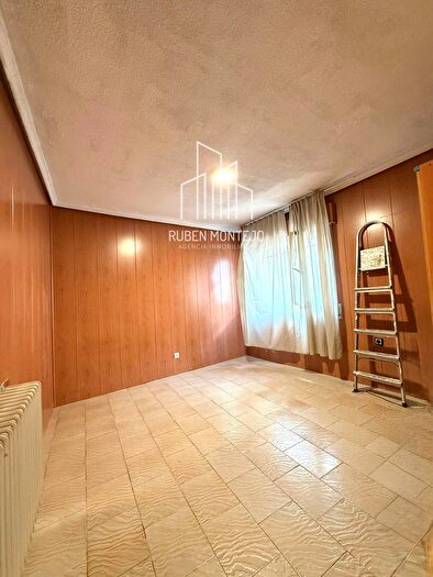 Casas en venta y pisos alquiler - 3