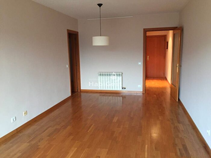 Piso en venta en Flaçà, Girona de 4 habitaciones