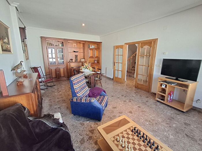Casa en venta en La Roda, Albacete de 5 habitaciones