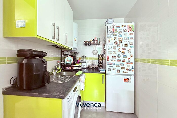Casas en venta y pisos alquiler - 1