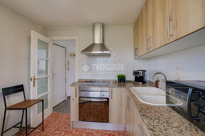 Casas en venta y pisos alquiler - 2