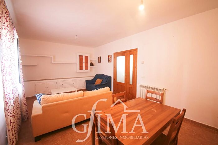Casas en venta y pisos alquiler - 2