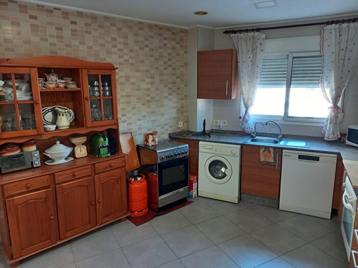 Casas en venta y pisos alquiler - 2
