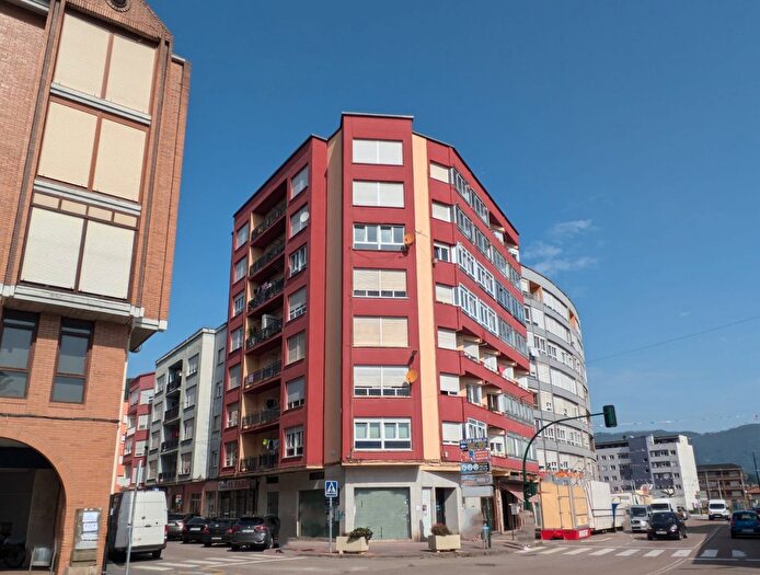 Casas en venta y pisos alquiler - 1