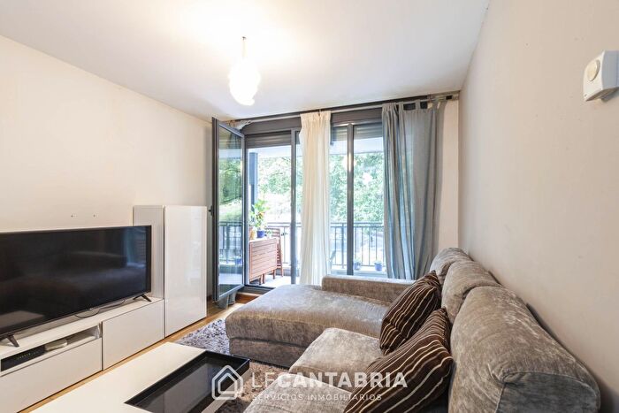 Piso en venta en Liérganes, Cantabria de 2 habitaciones