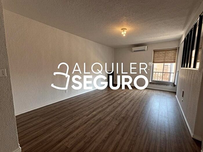 Piso en alquiler en Carabanchel, San Isidro de 3 habitaciones